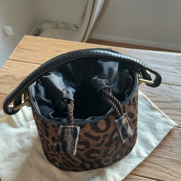 Beautiful bag basket leopard Kenzo leather bucket bag - Picture 9 of 11